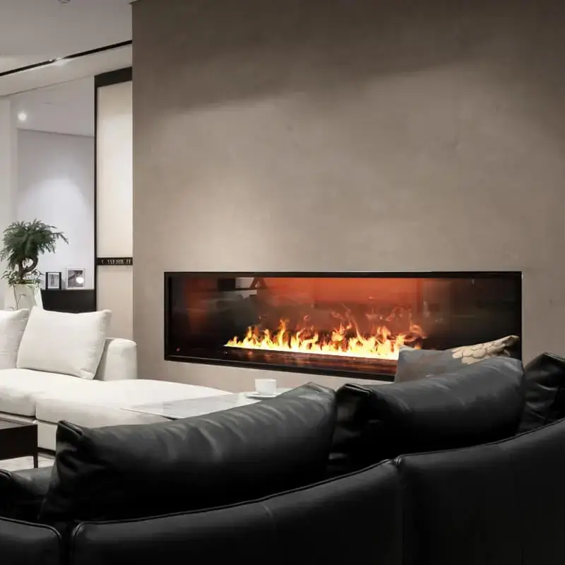 Chimenea de vapor de agua empotrada en una pared gris de un salón